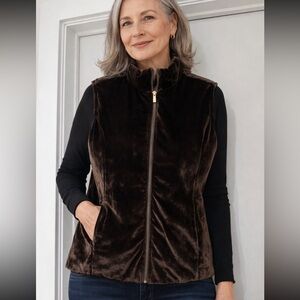 🤎 Brown Velvet Quilted Zip-Up Vest | Women’s Medium (Approx)